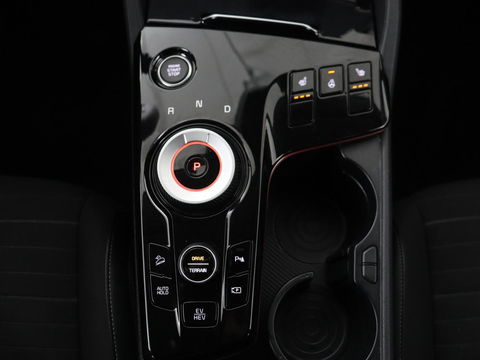 Kia Sportage 1.6 T-GDI Plug-in Hybrid AWD DynamicPlusLine | Stoel & stuurverwarming | Half leder | Camera | Carplay | Adaptive cruise | 19'' | Navigatie | Achterbankverwarming | PHEV