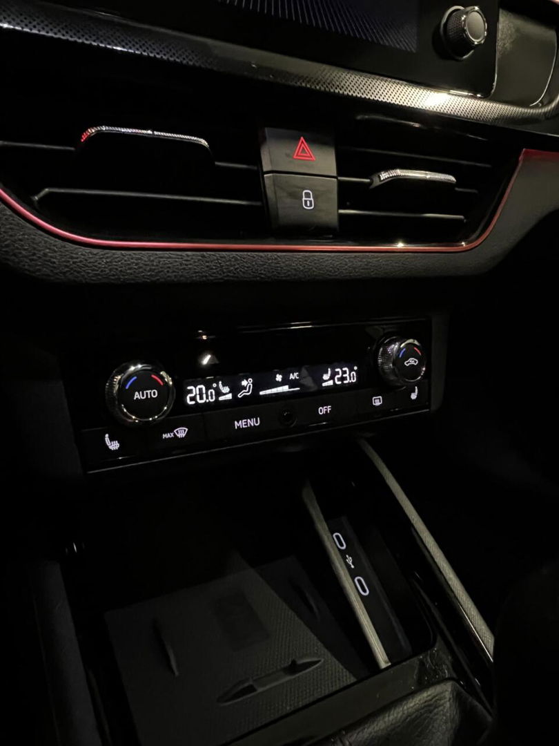 Škoda Scala 1.5 TSI 150PK Monte Carlo Virtual Trekhaak VOL!