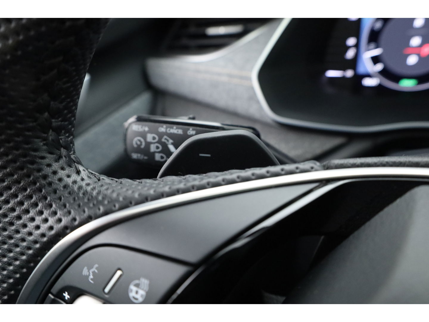 Škoda Octavia Combi 1.5 TSI MHEV Business Edition | Pano | Camera | Apple CarPlay | Stoel- Stuurverw. | Keyless |