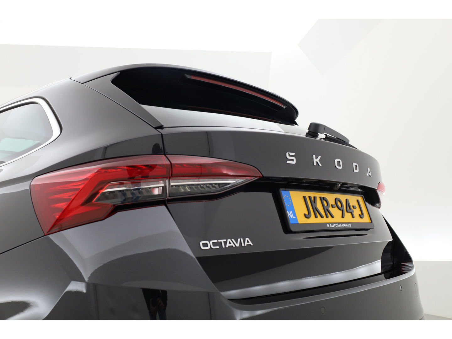 Škoda Octavia Combi 1.5 TSI MHEV Business Edition | Pano | Camera | Apple CarPlay | Stoel- Stuurverw. | Keyless |