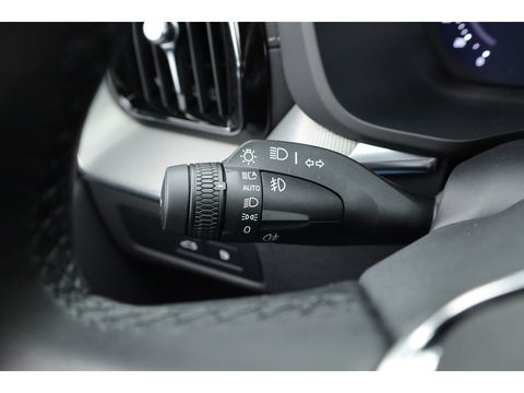 Volvo XC60 T6 Plug-in hybrid Ultra Black Edition | Facelift | Pano | HUD | 360cam | Harman Kardon | Memory seats | Pilot Assist |