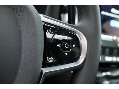 Volvo XC60 T6 Plug-in hybrid Ultra Black Edition | Facelift | Pano | HUD | 360cam | Harman Kardon | Memory seats | Pilot Assist |