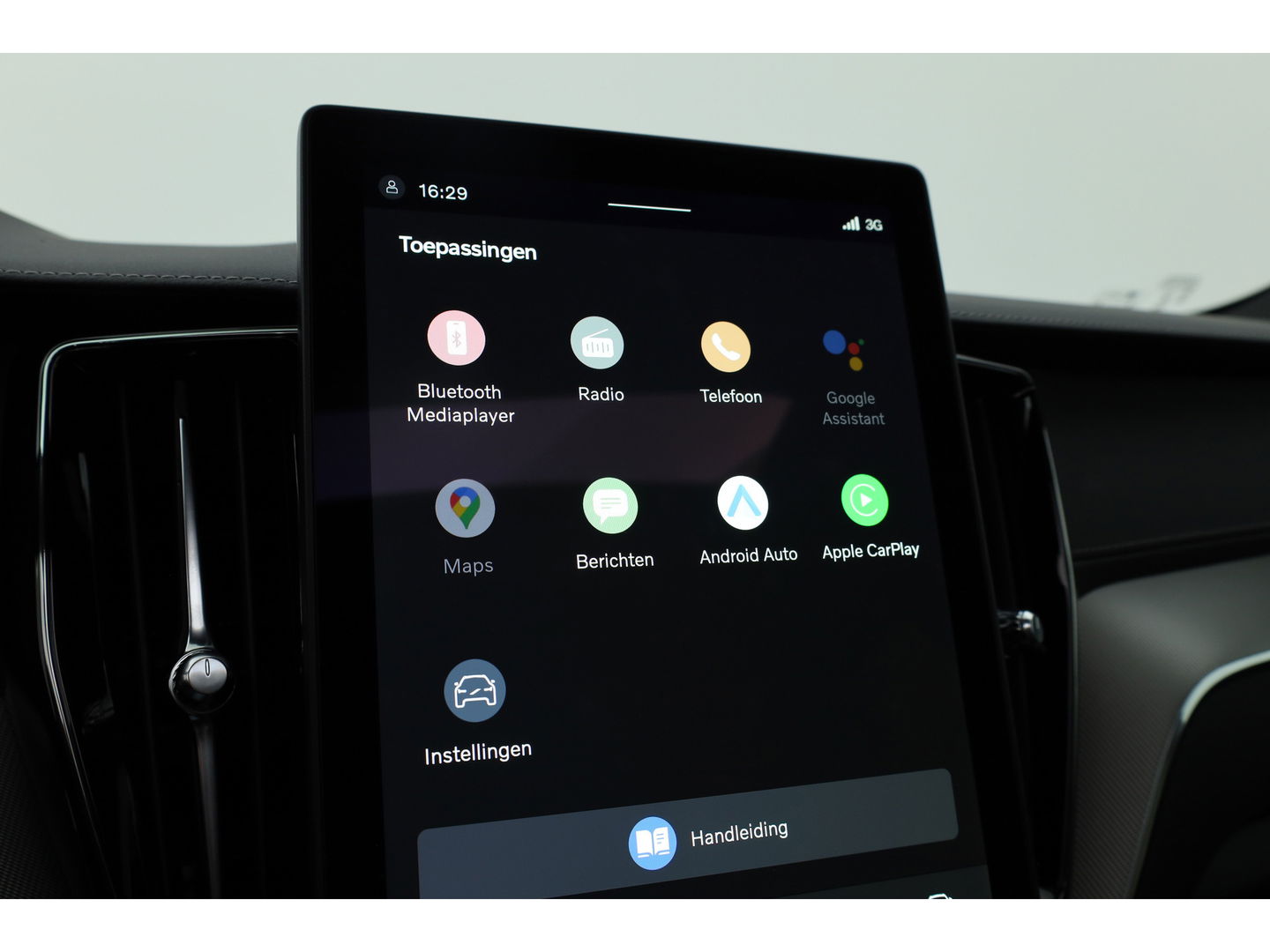 Volvo XC60 T6 Plug-in hybrid Ultra Black Edition | Facelift | Pano | HUD | 360cam | Harman Kardon | Memory seats | Pilot Assist |