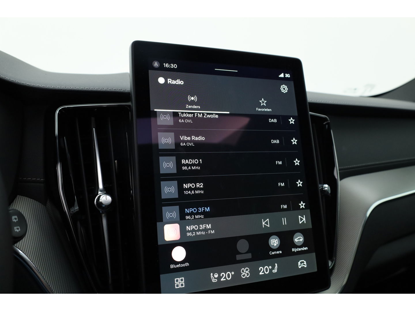 Volvo XC60 T6 Plug-in hybrid Ultra Black Edition | Facelift | Pano | HUD | 360cam | Harman Kardon | Memory seats | Pilot Assist |