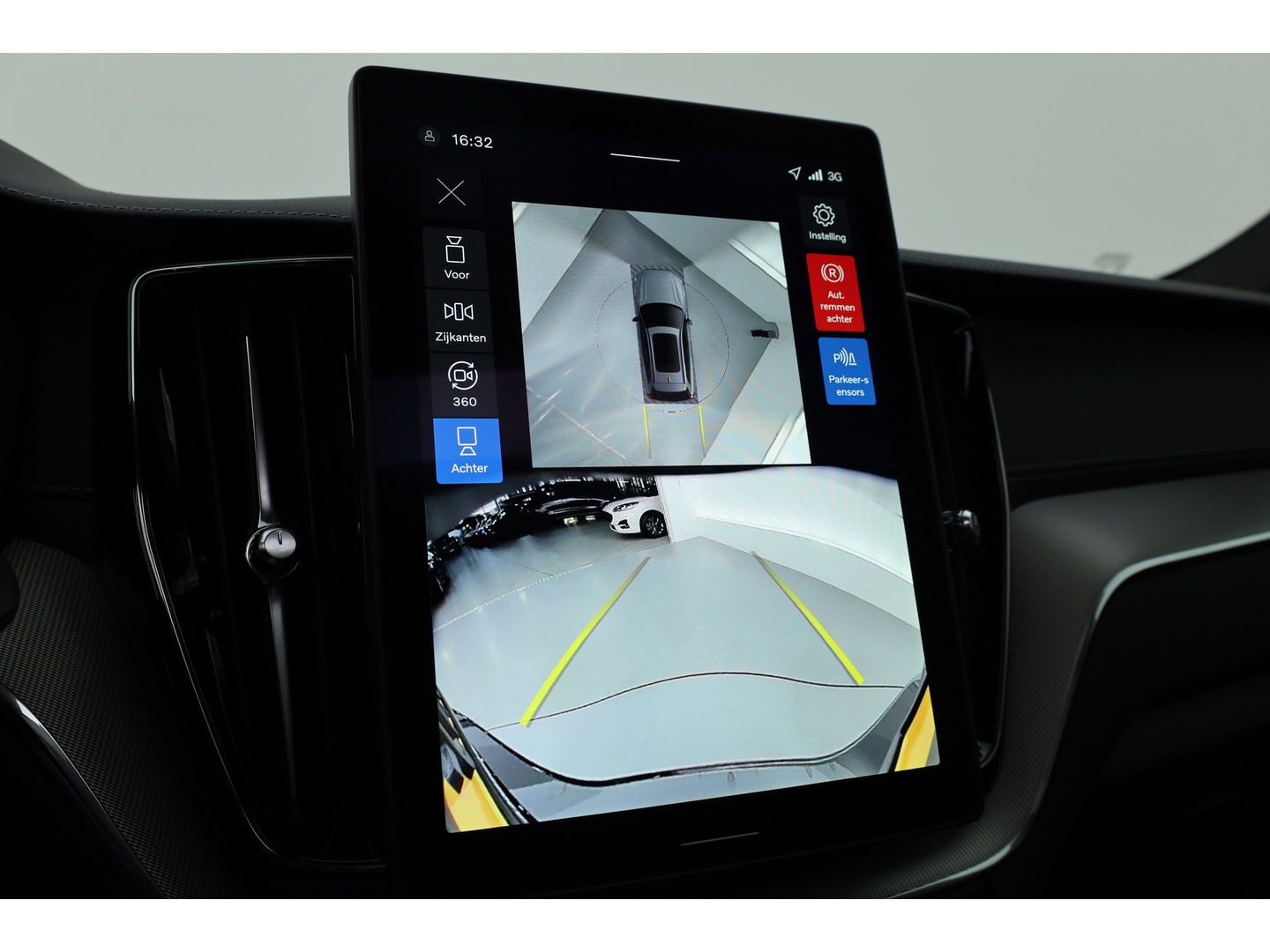 Volvo XC60 T6 Plug-in hybrid Ultra Black Edition | Facelift | Pano | HUD | 360cam | Harman Kardon | Memory seats | Pilot Assist |