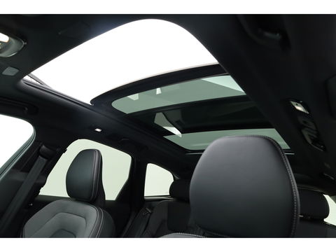 Volvo XC60 T6 Plug-in hybrid Ultra Black Edition | Facelift | Pano | HUD | 360cam | Harman Kardon | Memory seats | Pilot Assist |