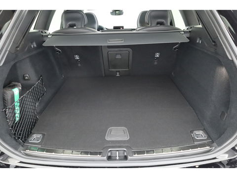 Volvo XC60 T6 Plug-in hybrid Ultra Black Edition | Facelift | Pano | HUD | 360cam | Harman Kardon | Memory seats | Pilot Assist |