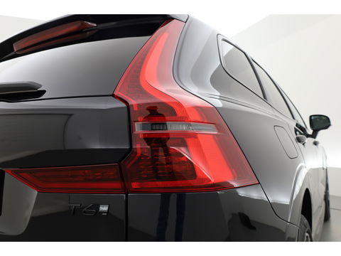 Volvo XC60 T6 Plug-in hybrid Ultra Black Edition | Facelift | Pano | HUD | 360cam | Harman Kardon | Memory seats | Pilot Assist |