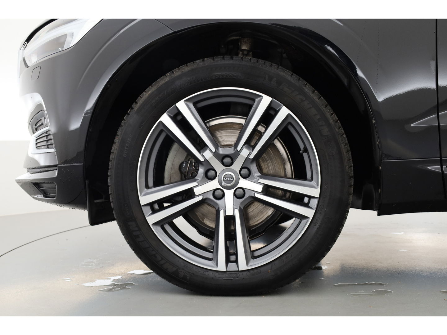 Volvo XC60 2.0 T8 Twin Engine AWD Inscription | Pano- dak |  Massage | Head-up | Trekhaak | H&K Audio |