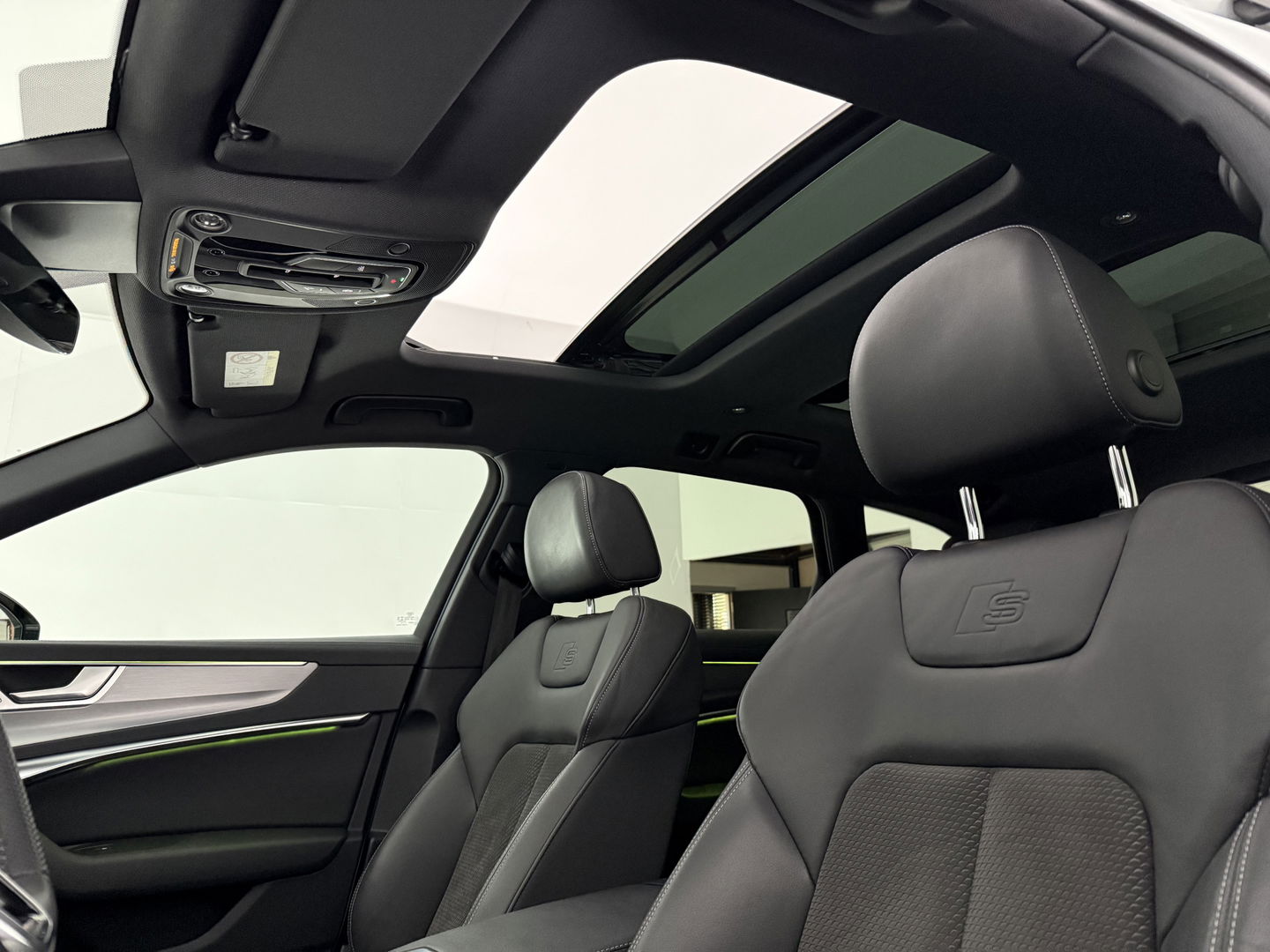 Audi A6 45 TFSI S-Line | Pano | LED-Matrix | Sfeer | 360° | Memory | Carplay | Virtual | Stoelverw. | NAP