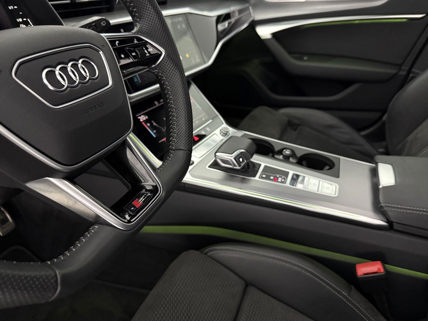 Audi A6 45 TFSI S-Line | Pano | Sfeer | 360° | Memory | Carplay | Virtual | Stoelverw. | NAP
