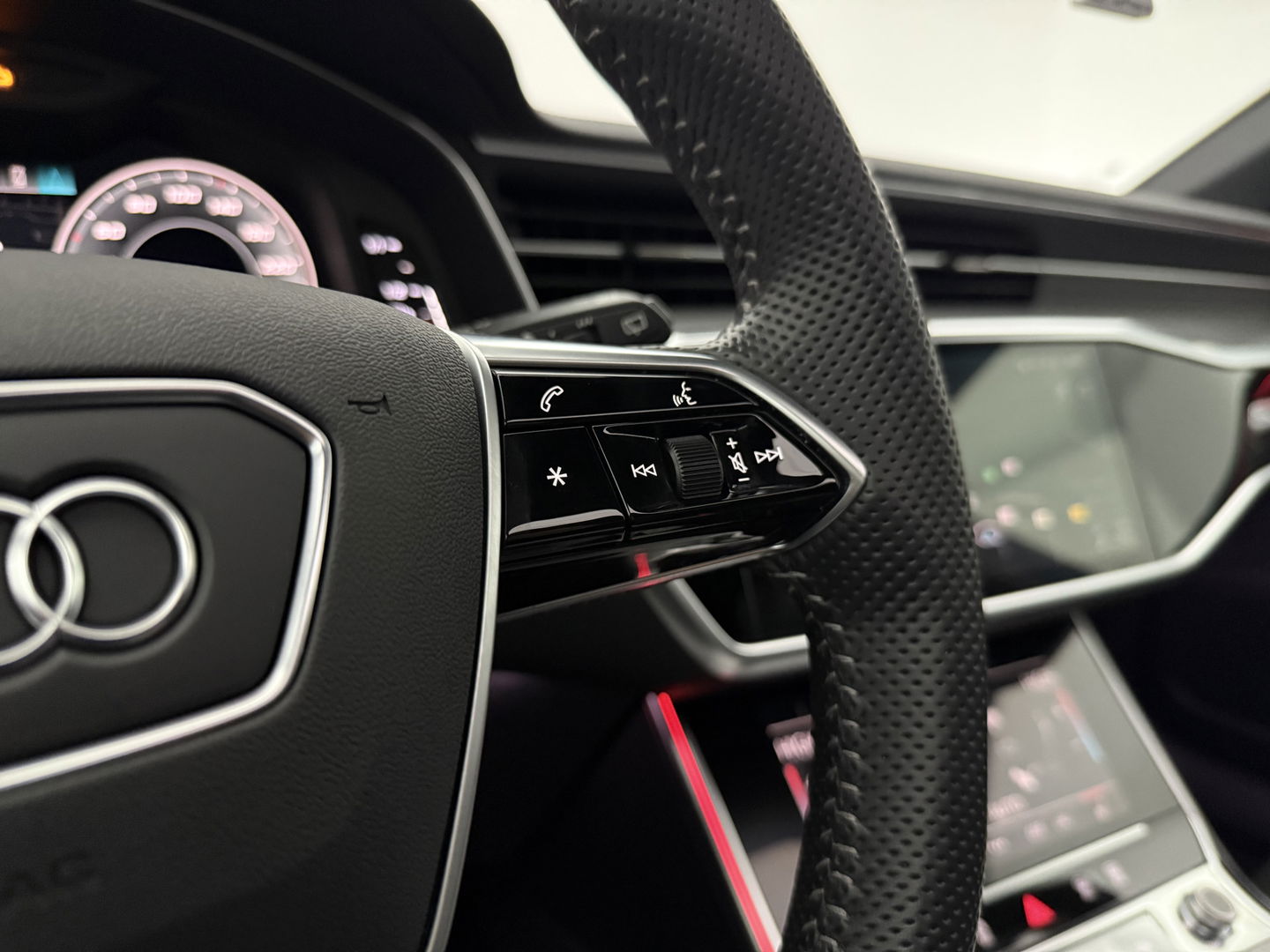 Audi A6 45 TFSI S-Line | Pano | Sfeer | 360° | Memory | Carplay | Virtual | Stoelverw. | NAP