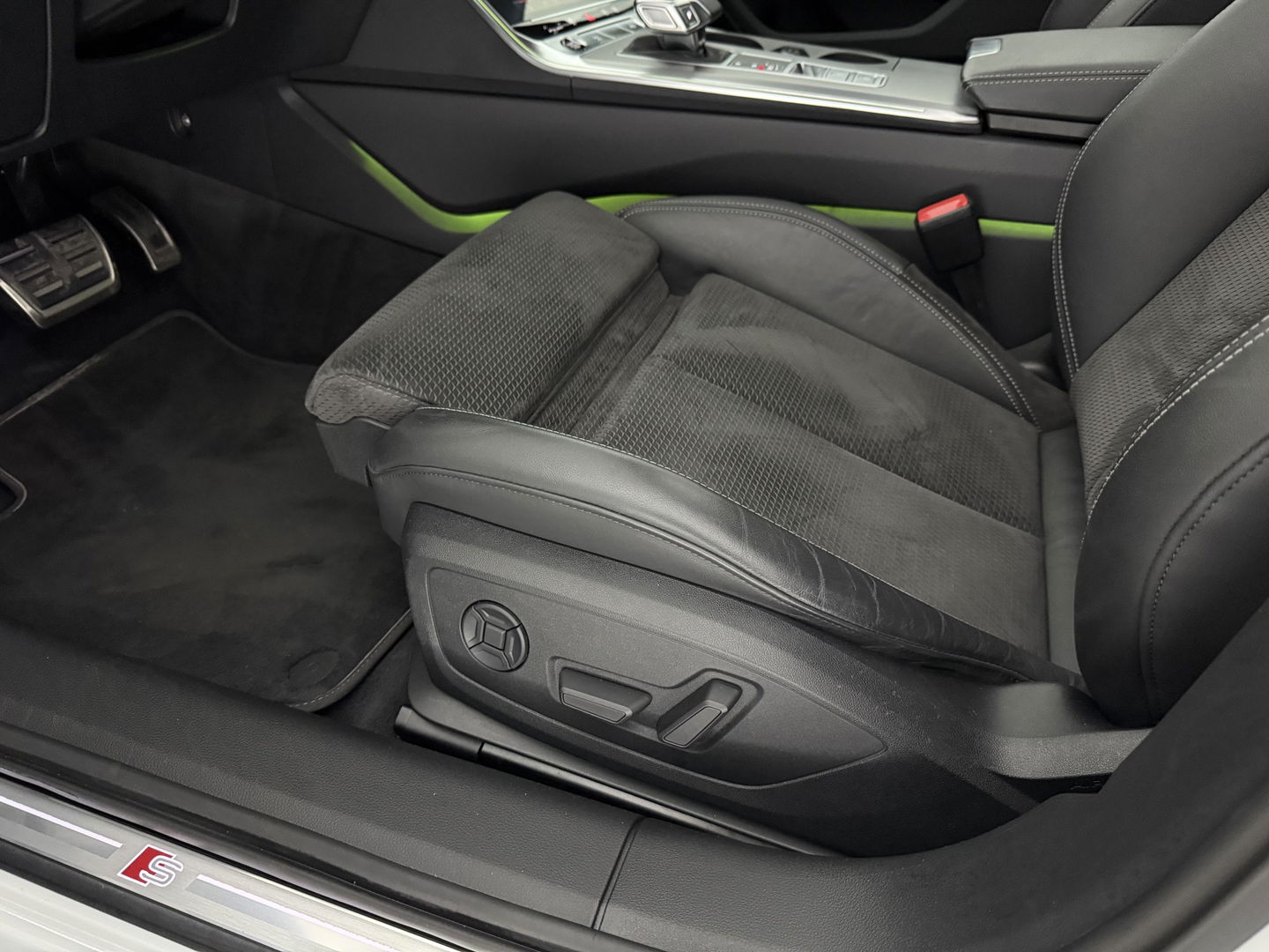 Audi A6 45 TFSI S-Line | Pano | Sfeer | 360° | Memory | Carplay | Virtual | Stoelverw. | NAP