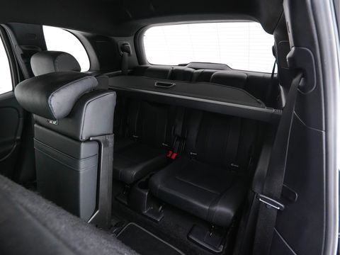 Mercedes-Benz GLB 180 d Business Solution Luxury [ 7-Pers. ] (INCL-BTW) Aut. *LUXURY-LEATHER | FULL-LED | AMBIENT-LIGHT | WIDESCREEN-DIGI-COCKPIT | HEATED-COMFORTSEATS | CAMERA | DAB+ | NAVI-FULLMAP | ECC | MEMORY-PACK | PDC | CRUISE | PRIVACY-GLASS |