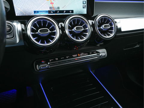 Mercedes-Benz GLB 180 d Business Solution Luxury [ 7-Pers. ] (INCL-BTW) Aut. *LUXURY-LEATHER | FULL-LED | AMBIENT-LIGHT | WIDESCREEN-DIGI-COCKPIT | HEATED-COMFORTSEATS | CAMERA | DAB+ | NAVI-FULLMAP | ECC | MEMORY-PACK | PDC | CRUISE | PRIVACY-GLASS |