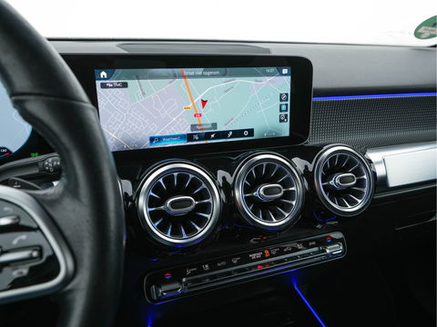 Mercedes-Benz GLB 180 d Business Solution Luxury [ 7-Pers. ] (INCL-BTW) Aut. *LUXURY-LEATHER | FULL-LED | AMBIENT-LIGHT | WIDESCREEN-DIGI-COCKPIT | HEATED-COMFORTSEATS | CAMERA | DAB+ | NAVI-FULLMAP | ECC | MEMORY-PACK | PDC | CRUISE | PRIVACY-GLASS |
