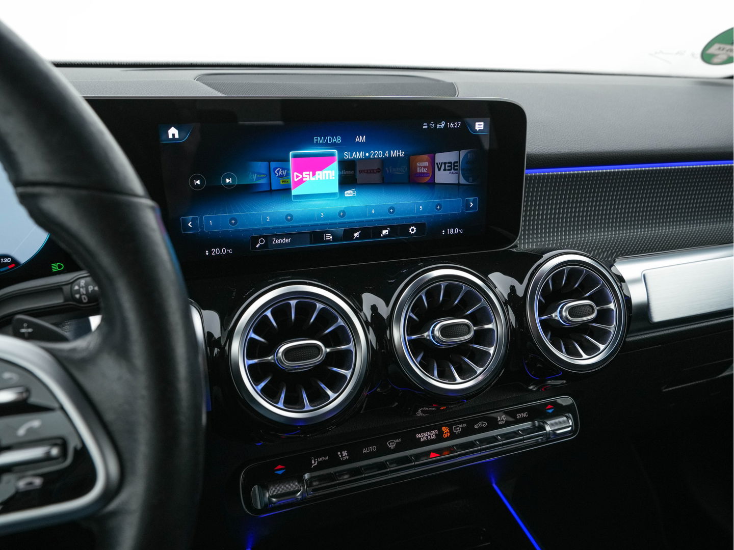 Mercedes-Benz GLB 180 d Business Solution Luxury [ 7-Pers. ] (INCL-BTW) Aut. *LUXURY-LEATHER | FULL-LED | AMBIENT-LIGHT | WIDESCREEN-DIGI-COCKPIT | HEATED-COMFORTSEATS | CAMERA | DAB+ | NAVI-FULLMAP | ECC | MEMORY-PACK | PDC | CRUISE | PRIVACY-GLASS |