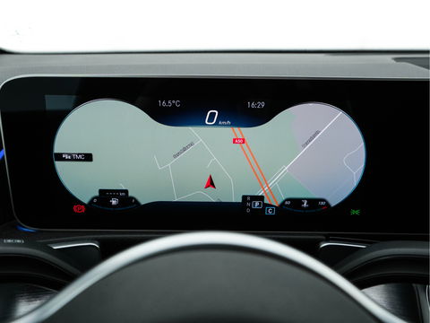 Mercedes-Benz GLB 180 d Business Solution Luxury [ 7-Pers. ] (INCL-BTW) Aut. *LUXURY-LEATHER | FULL-LED | AMBIENT-LIGHT | WIDESCREEN-DIGI-COCKPIT | HEATED-COMFORTSEATS | CAMERA | DAB+ | NAVI-FULLMAP | ECC | MEMORY-PACK | PDC | CRUISE | PRIVACY-GLASS |