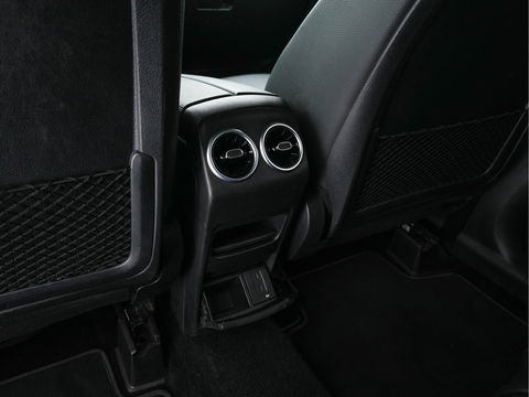 Mercedes-Benz GLB 180 d Business Solution Luxury [ 7-Pers. ] (INCL-BTW) Aut. *LUXURY-LEATHER | FULL-LED | AMBIENT-LIGHT | WIDESCREEN-DIGI-COCKPIT | HEATED-COMFORTSEATS | CAMERA | DAB+ | NAVI-FULLMAP | ECC | MEMORY-PACK | PDC | CRUISE | PRIVACY-GLASS |