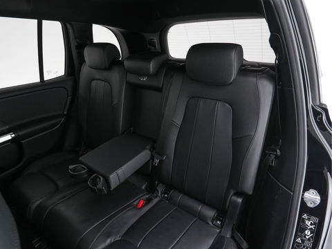 Mercedes-Benz GLB 180 d Business Solution Luxury [ 7-Pers. ] (INCL-BTW) Aut. *LUXURY-LEATHER | FULL-LED | AMBIENT-LIGHT | WIDESCREEN-DIGI-COCKPIT | HEATED-COMFORTSEATS | CAMERA | DAB+ | NAVI-FULLMAP | ECC | MEMORY-PACK | PDC | CRUISE | PRIVACY-GLASS |