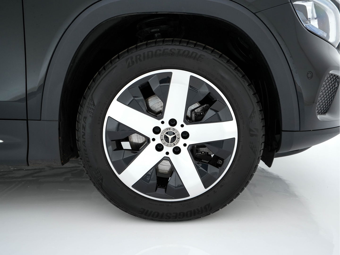 Mercedes-Benz GLB 180 d Business Solution Luxury [ 7-Pers. ] (INCL-BTW) Aut. *LUXURY-LEATHER | FULL-LED | AMBIENT-LIGHT | WIDESCREEN-DIGI-COCKPIT | HEATED-COMFORTSEATS | CAMERA | DAB+ | NAVI-FULLMAP | ECC | MEMORY-PACK | PDC | CRUISE | PRIVACY-GLASS |