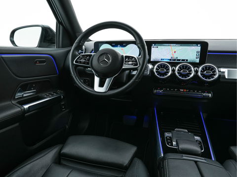 Mercedes-Benz GLB 180 d Business Solution Luxury [ 7-Pers. ] (INCL-BTW) Aut. *LUXURY-LEATHER | FULL-LED | AMBIENT-LIGHT | WIDESCREEN-DIGI-COCKPIT | HEATED-COMFORTSEATS | CAMERA | DAB+ | NAVI-FULLMAP | ECC | MEMORY-PACK | PDC | CRUISE | PRIVACY-GLASS |