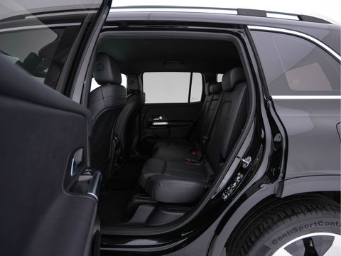 Mercedes-Benz GLB 180 d Business Solution Luxury [ 7-Pers. ] (INCL-BTW) Aut. *LUXURY-LEATHER | FULL-LED | AMBIENT-LIGHT | WIDESCREEN-DIGI-COCKPIT | HEATED-COMFORTSEATS | CAMERA | DAB+ | NAVI-FULLMAP | ECC | MEMORY-PACK | PDC | CRUISE | PRIVACY-GLASS |