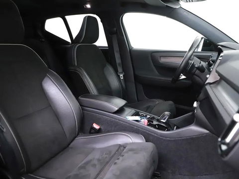 Volvo XC40 2.0 T5 AWD R-Design Pano H\K 360° ACC Trekh. NAP