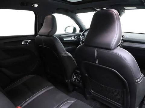 Volvo XC40 2.0 T5 AWD R-Design Pano H\K 360° ACC Trekh. NAP