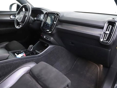 Volvo XC40 2.0 T5 AWD R-Design Pano H\K 360° ACC Trekh. NAP