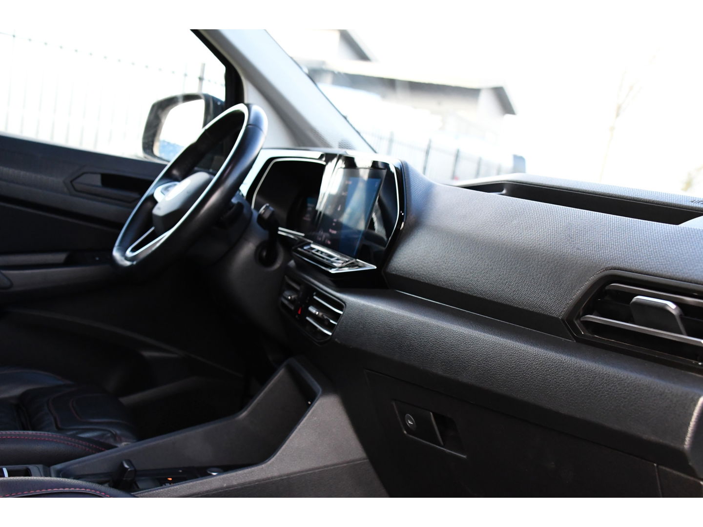 Volkswagen Caddy Cargo 2.0 TDI 1st Black Edition Virtual, Adaptieve Cruise, Camera, Leder, LED, Carplay, Trekhaak, Stoelverwarming, Uniek!