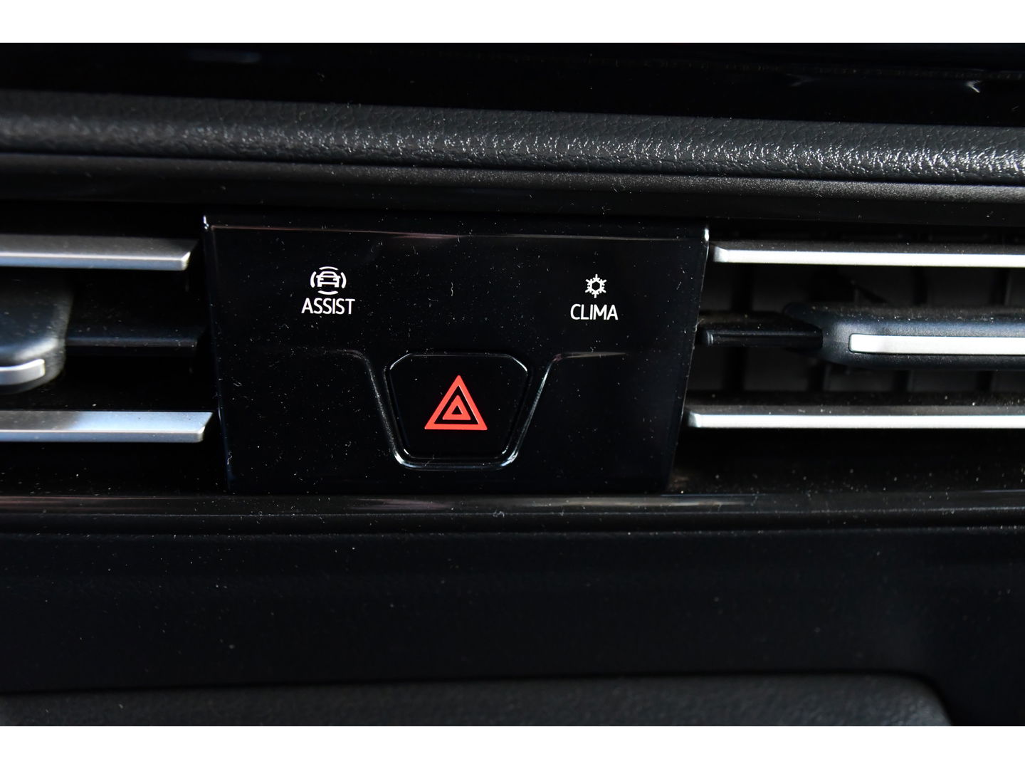 Volkswagen Caddy Cargo 2.0 TDI 1st Black Edition Virtual, Adaptieve Cruise, Camera, Leder, LED, Carplay, Trekhaak, Stoelverwarming, Uniek!