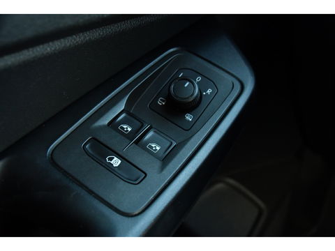 Volkswagen Caddy Cargo 2.0 TDI 1st Black Edition Virtual, Adaptieve Cruise, Camera, Leder, LED, Carplay, Trekhaak, Stoelverwarming, Uniek!