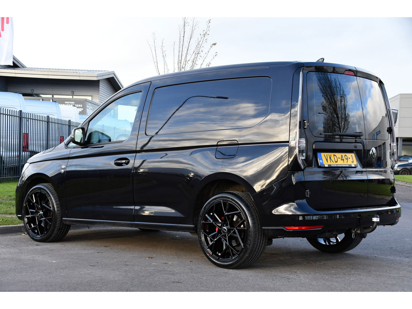 Volkswagen Caddy Cargo 2.0 TDI 1st Black Edition Virtual, Adaptieve Cruise, Camera, Leder, LED, Carplay, Trekhaak, Stoelverwarming, Uniek!