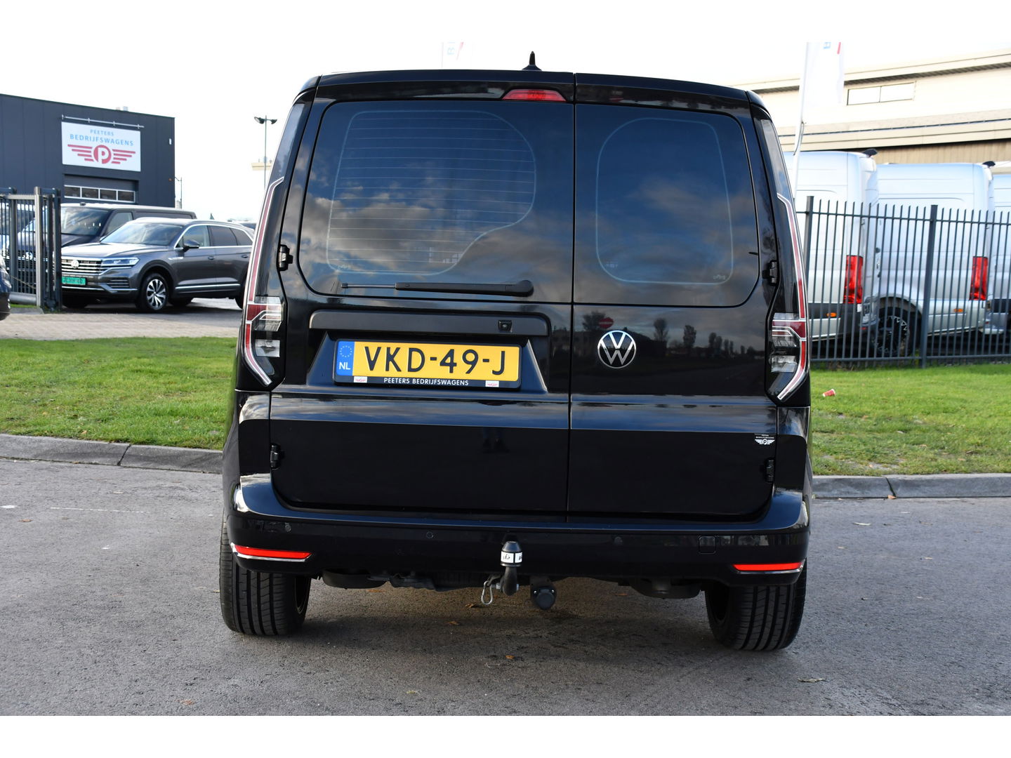 Volkswagen Caddy Cargo 2.0 TDI 1st Black Edition Virtual, Adaptieve Cruise, Camera, Leder, LED, Carplay, Trekhaak, Stoelverwarming, Uniek!