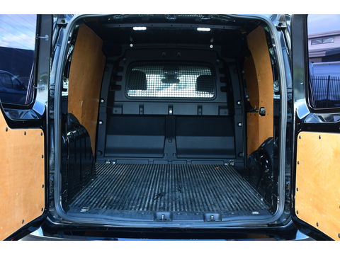 Volkswagen Caddy Cargo 2.0 TDI 1st Black Edition Virtual, Adaptieve Cruise, Camera, Leder, LED, Carplay, Trekhaak, Stoelverwarming, Uniek!