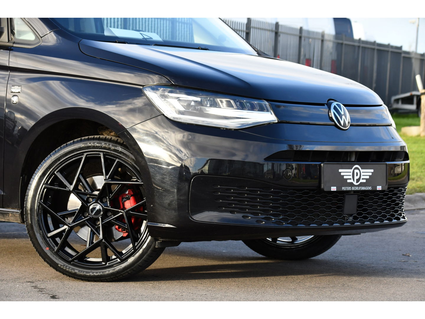 Volkswagen Caddy Cargo 2.0 TDI 1st Black Edition Virtual, Adaptieve Cruise, Camera, Leder, LED, Carplay, Trekhaak, Stoelverwarming, Uniek!