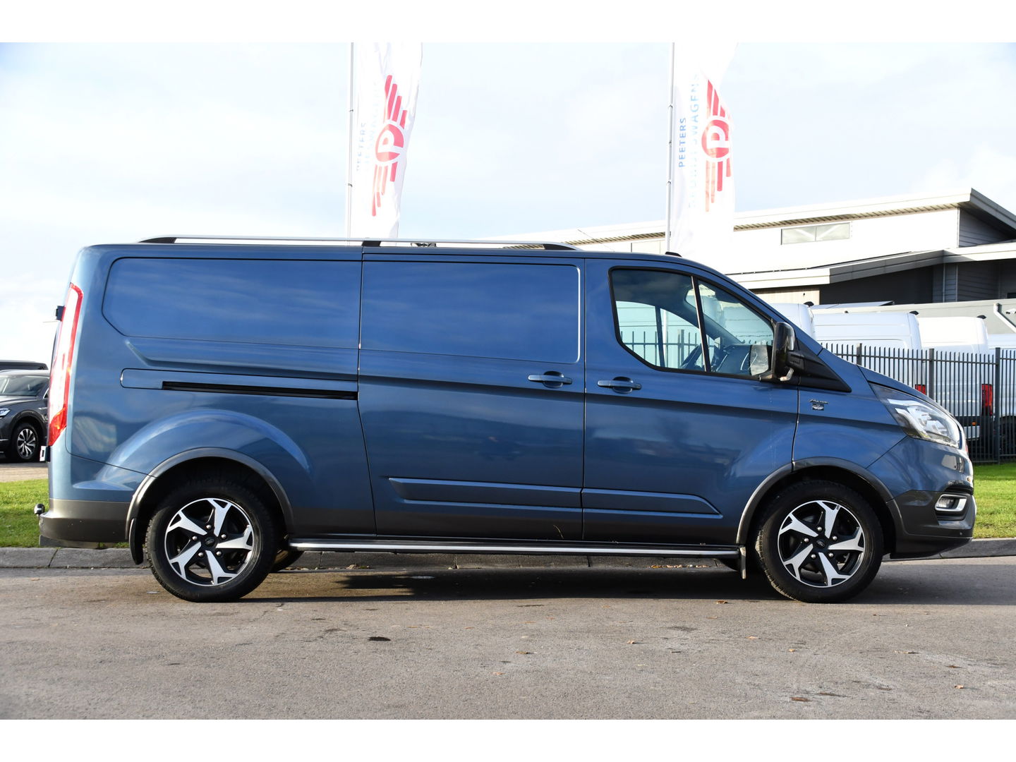 Ford Transit Custom 300 2.0 TDCI L2H1 Active Cruise, Camera, Carplay, LED, Stoelverwarming,