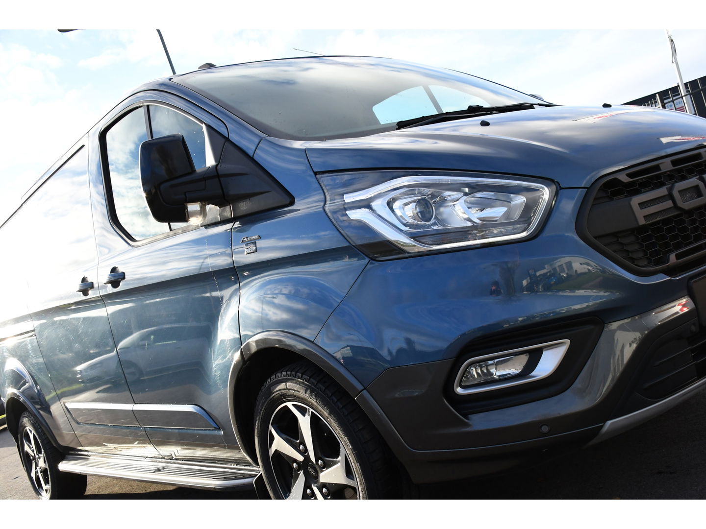 Ford Transit Custom 300 2.0 TDCI L2H1 Active Cruise, Camera, Carplay, LED, Stoelverwarming,