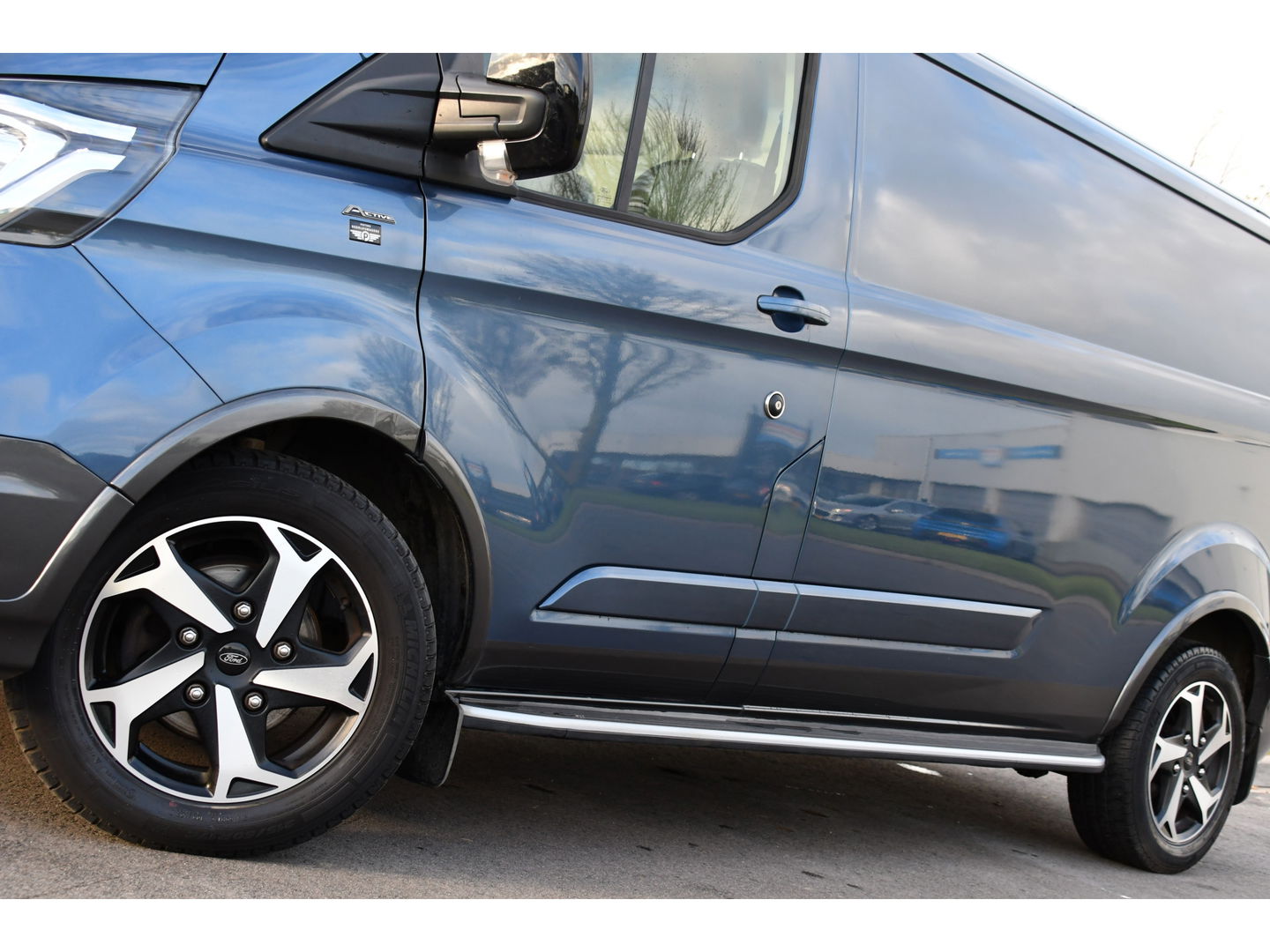 Ford Transit Custom 300 2.0 TDCI L2H1 Active Cruise, Camera, Carplay, LED, Stoelverwarming,