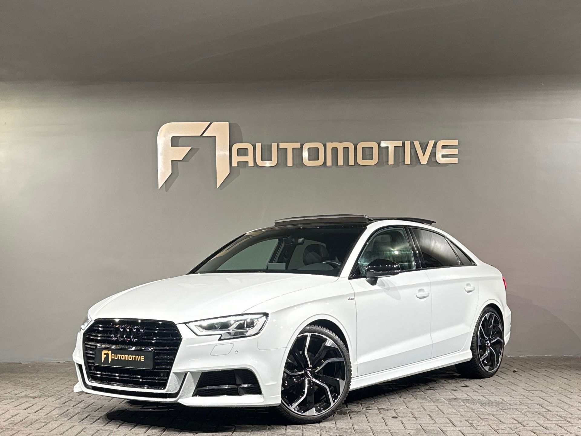 Audi A3 Limousine 35 TFSI CoD Advance Sport 2x S Line Pano