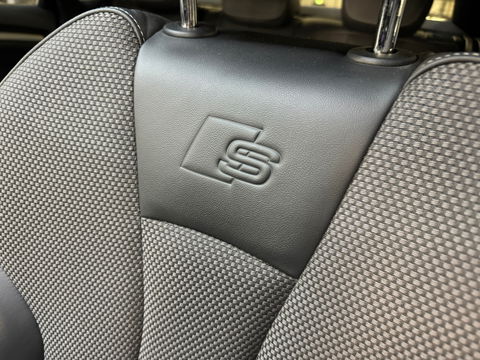 Audi A3 Limousine 35 TFSI CoD Advance Sport 2x S Line Pano