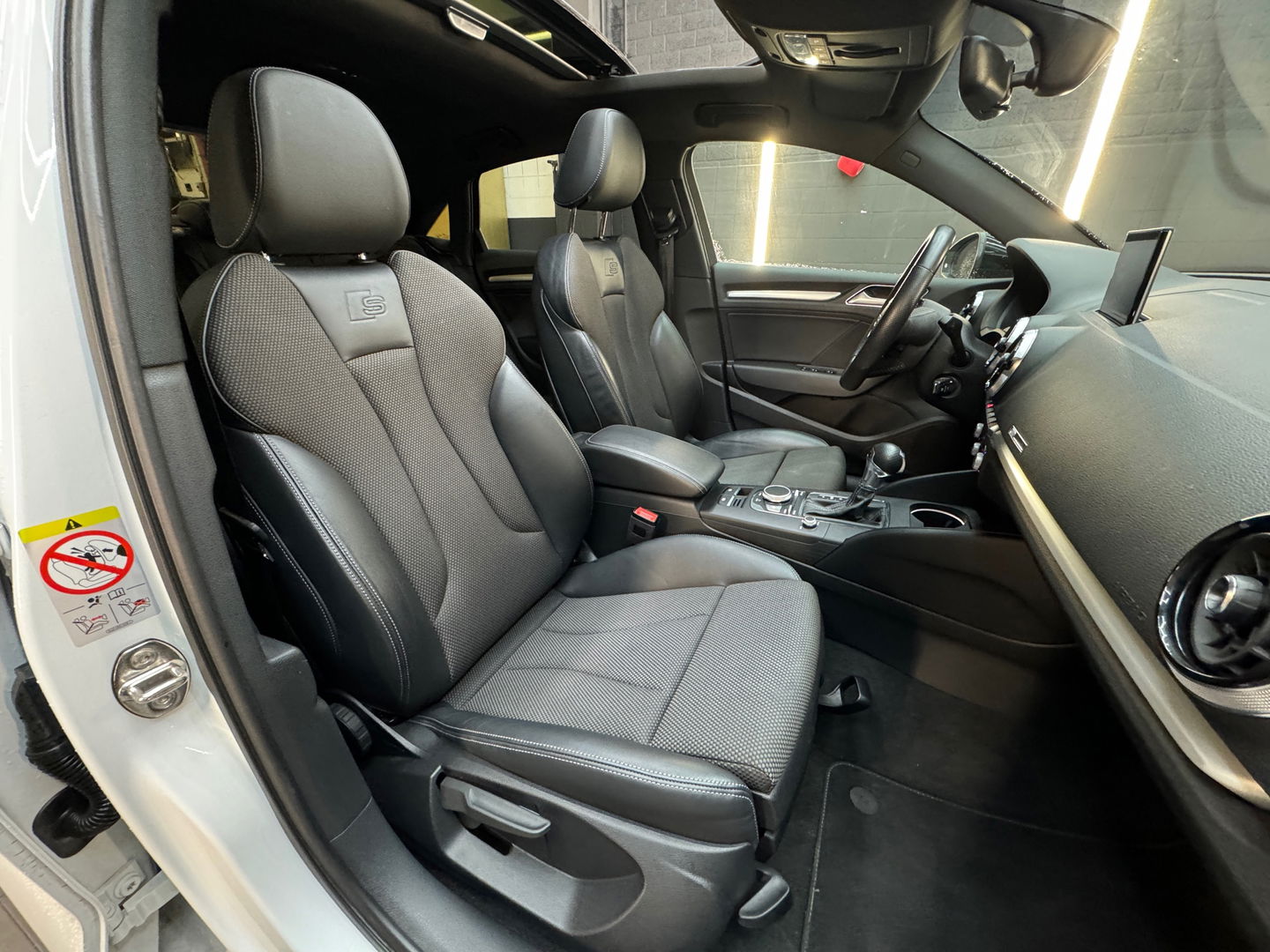 Audi A3 Limousine 35 TFSI CoD Advance Sport 2x S Line Pano