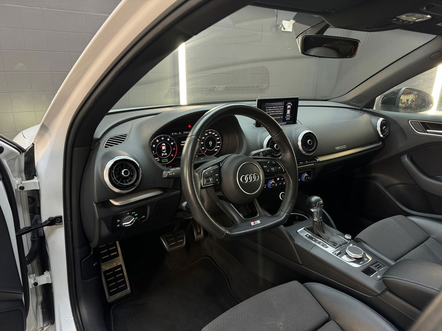 Audi A3 Limousine 35 TFSI CoD Advance Sport 2x S Line Pano