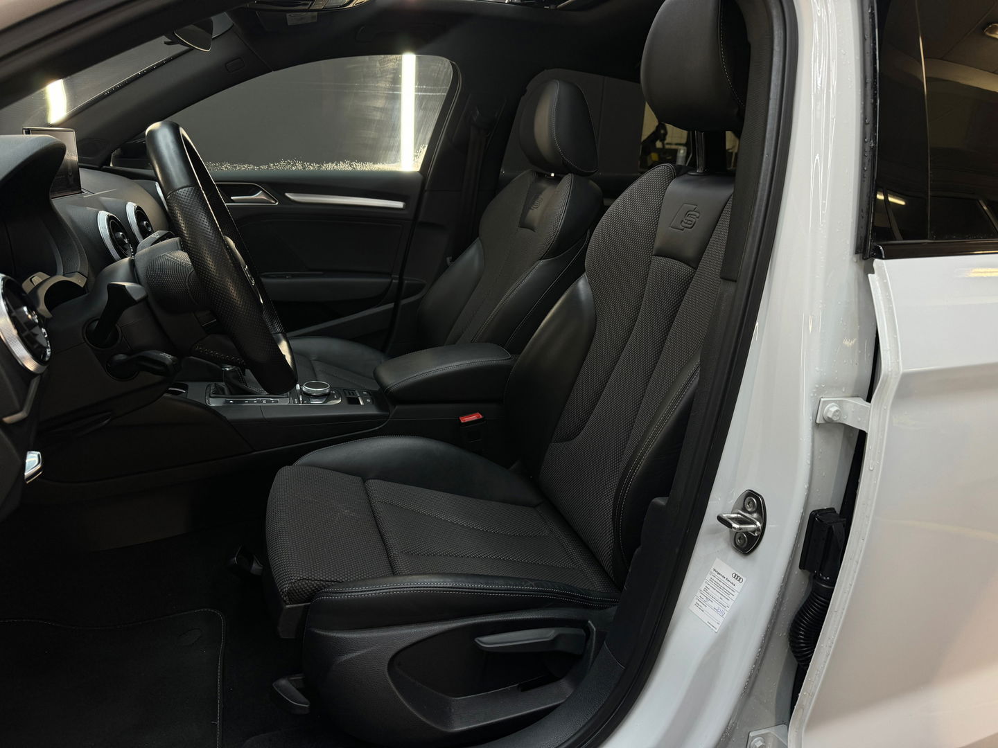 Audi A3 Limousine 35 TFSI CoD Advance Sport 2x S Line Pano