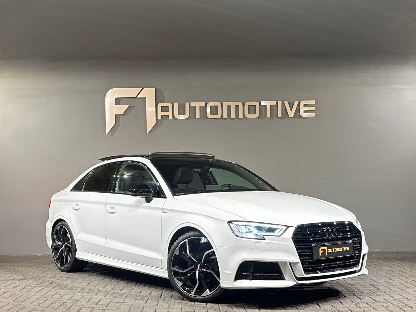 Audi A3 Limousine 35 TFSI CoD Advance Sport 2x S Line Pano