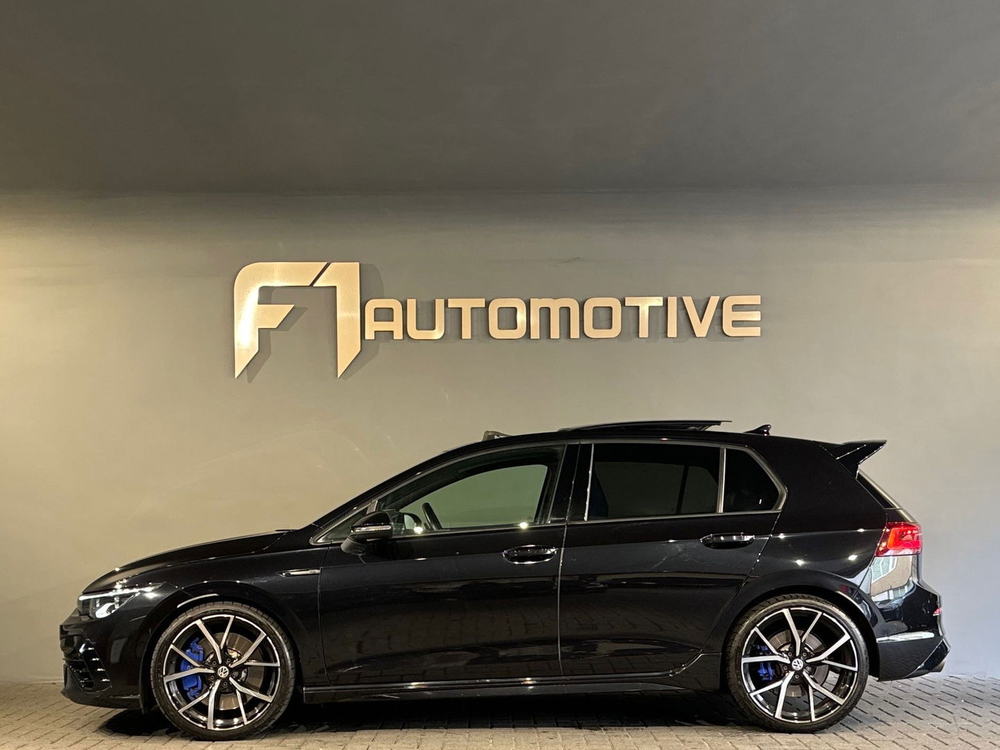 Volkswagen Golf 2.0 TSI R 4M Performance Pano|IQ|H/K|Akrapovic