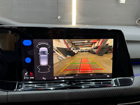 Volkswagen Golf 2.0 TSI R 4M Performance Pano|IQ|H/K|Akrapovic