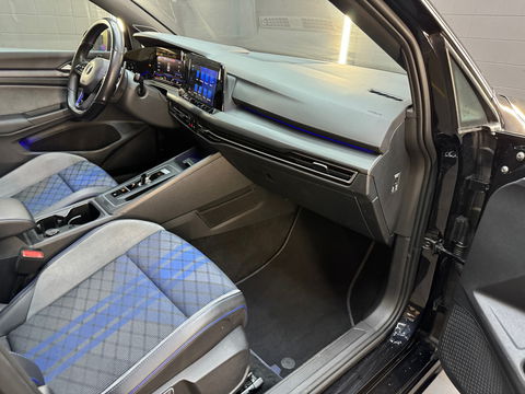 Volkswagen Golf 2.0 TSI R 4M Performance Pano|IQ|H/K|Akrapovic