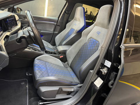 Volkswagen Golf 2.0 TSI R 4M Performance Pano|IQ|H/K|Akrapovic